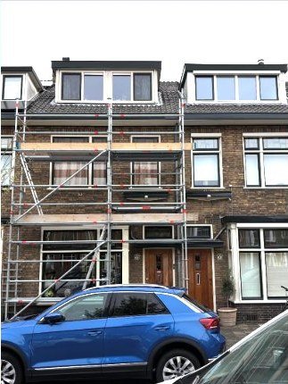 Scaffold with shrink wrap - GSD Steigerbouw